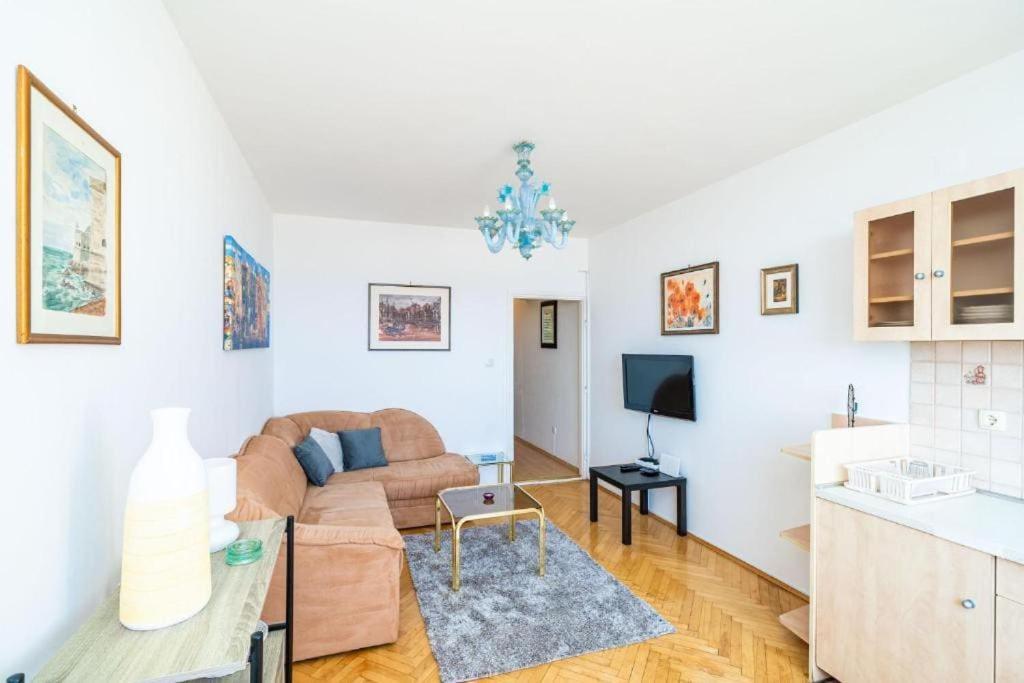 Apartman Lero Sea View *